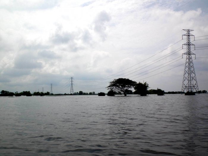 รวมภาพน้ำท่วมผ่านสื่อนอก