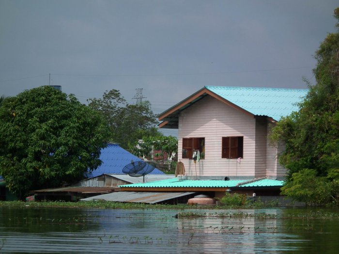 รวมภาพน้ำท่วมผ่านสื่อนอก