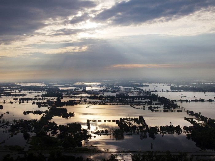 ภาพที่พูดได้ว่า"สวย"อย่าง"ไม่เต็มปาก" ของน้ำท่วมครั้งนี้ไม่เหมาะสมย้าย