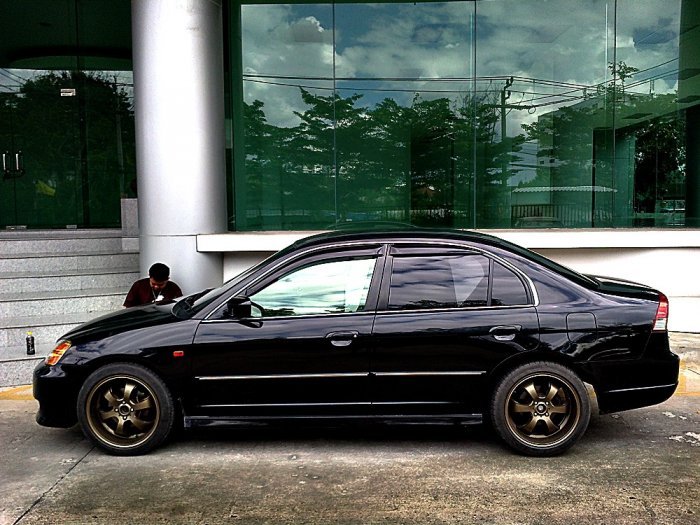 โช๊คเดิมอัดน้ำมัน สปริงไอบัค รองหัวโช๊คหลัง 10mm หน้าทิ่มนิดๆ ขับสบายไม่ต่ำมาก ล้อ 17 ฟิล์ม hicool หน้า 40 หลัง 60