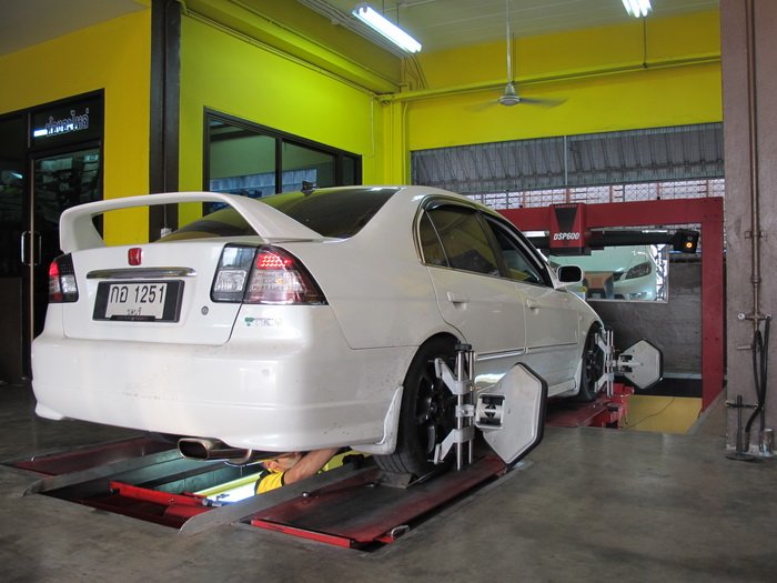 อีกมุมครับ กับ หางหลัง DC2