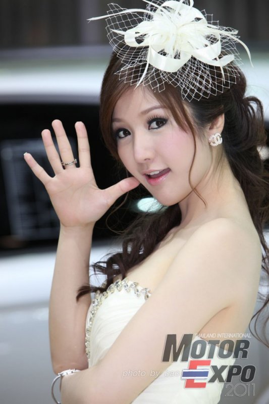 ปิดท้าย Motor Expo 2011 กับน้อง Stop คับ...