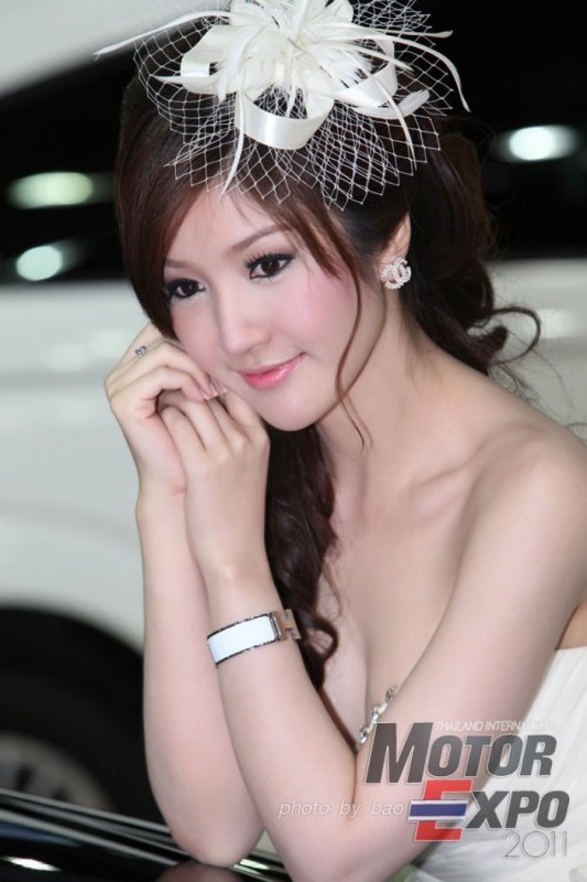 Re: ปิดท้าย Motor Expo 2011 กับน้อง Stop คับ...