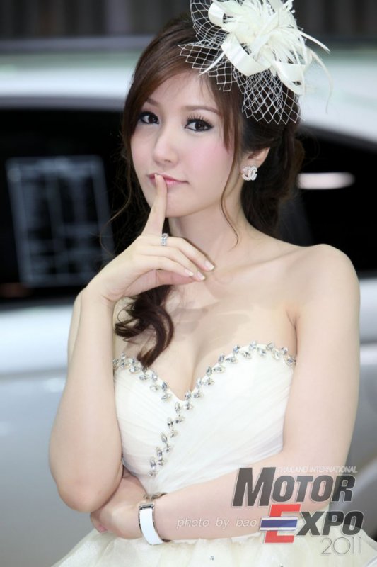 Re: ปิดท้าย Motor Expo 2011 กับน้อง Stop คับ...