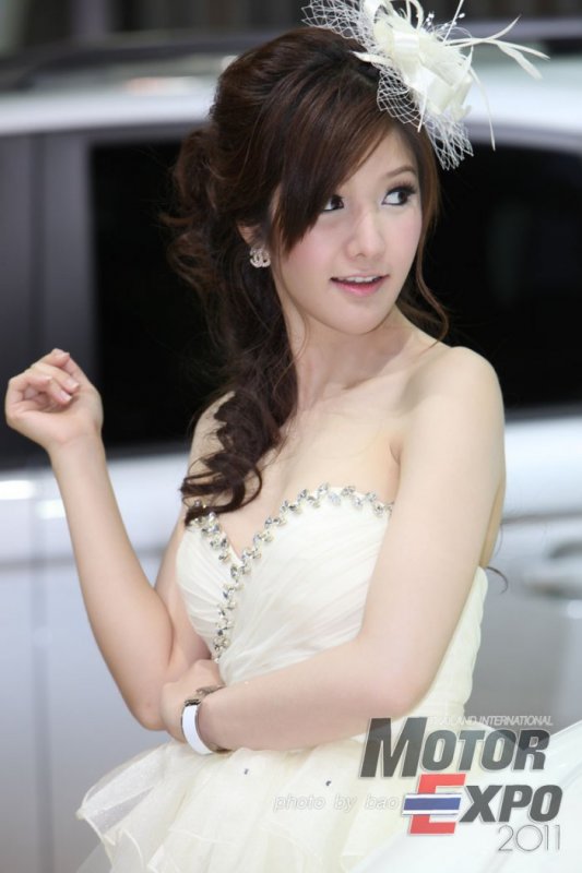 Re: ปิดท้าย Motor Expo 2011 กับน้อง Stop คับ...