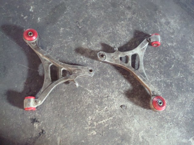 บูชปีกนกหน้ายูรีเทน  ES DC5 FD2 FD  JAZZ GE GD  Brio  มีของเลยไม่ต้องรอ