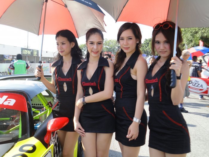 รูป(พริตตี้) Honda Racing Fest 2011 สนามสุดท้าย สนามพีระ