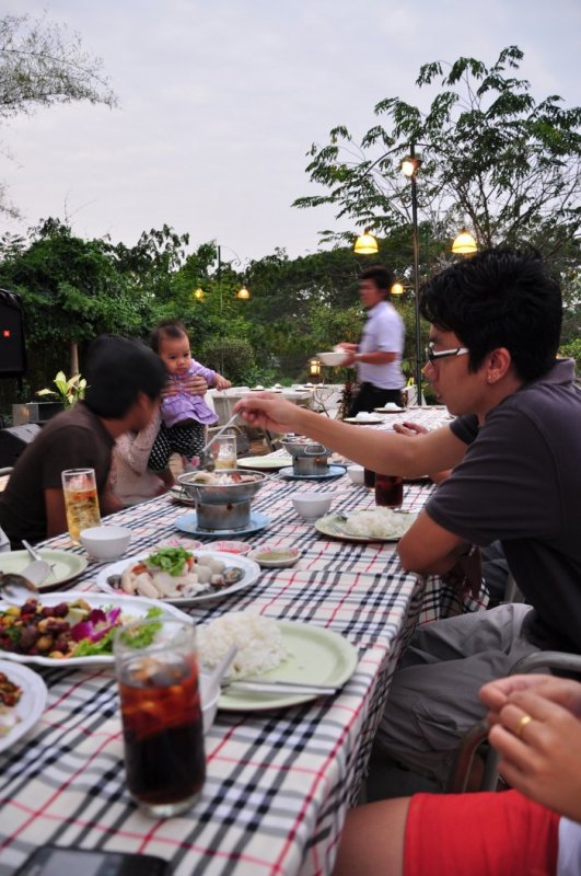ES KORAT รูปมิตติ้งประจำเดือน พฤษภาคม 58 มาแล้วครับ หน้า 107