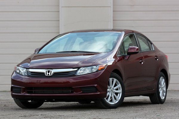 Honda Civic 2012 โฉมใหม่ เตรียมปรับดีไซน์ใหม่