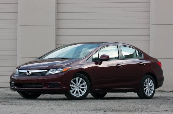 Honda Civic 2012 โฉมใหม่ เตรียมปรับดีไซน์ใหม่