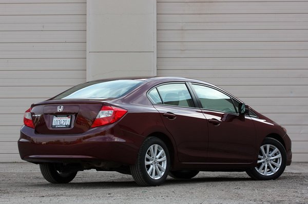 Honda Civic 2012 โฉมใหม่ เตรียมปรับดีไซน์ใหม่