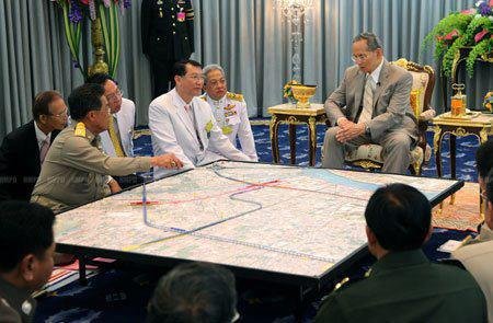 ช่วงน้ำท่วม พระองค์ทรง งานตลอด