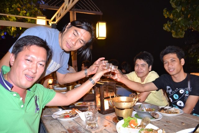 Ha Roo Hii ESRY (ระยอง)  เชิญทางนี้ครัช