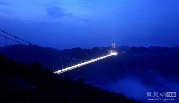จีนเปิดสะพานแขวน ที่ยาวและสูงที่สุดในโลก !!!