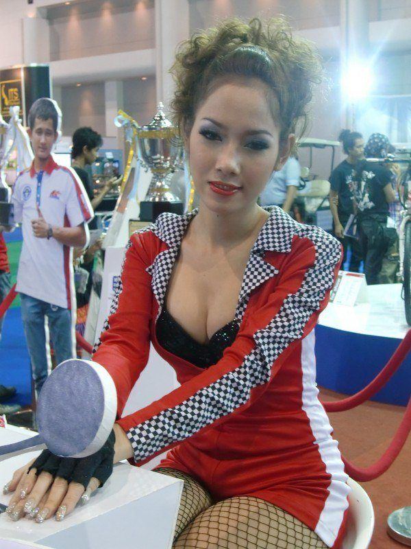 ส่งท้ายงานมอเตอร์โชว์2012(08/04/55)
