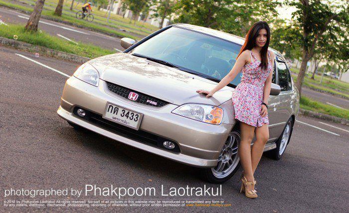ปีใหม่ไทย พาลูกรักไปถ่ายรูปกับนางแบบ