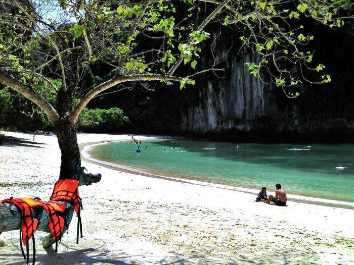 หาดทรายสวยๆ เกาะห้อง บ๊ายบายครับ