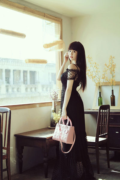 สาวเวียดนาม Nguyen Ngoc Trinh  ขาวอึ๋มชะมัดยาด ชอบจริงๆเลย