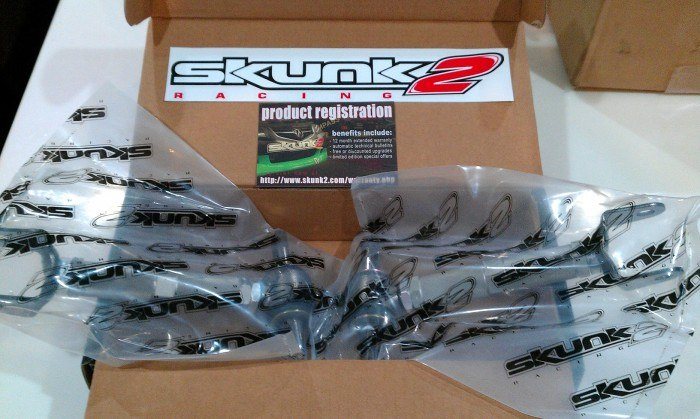 ตัวปรัมมุมแคมเบอร์หลังของ Skunk2
1.Skunk2 Adjustable Rear Camber Kit (ตัวปรับมุมแคมเบอร์หลัง)