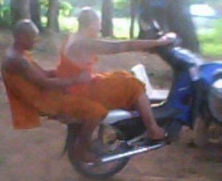 ไม่ได้ลบหลู่ แต่ไม่น่าเคารพ