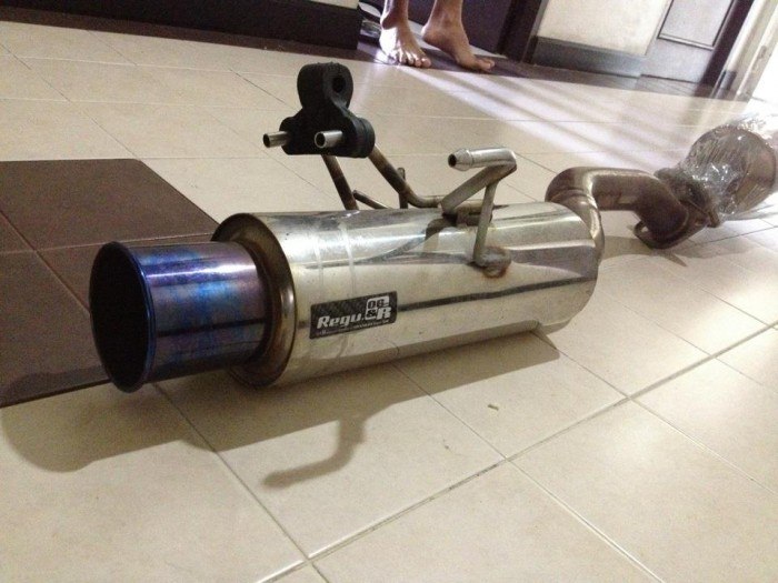 พรมEP3 Type R รีโมทวิทยุเดิม แบคกาไล้ขาเบาะ ฝาหลังเดิม หัวเกียร์mugen ปั้มเบรคหน้าเดิม