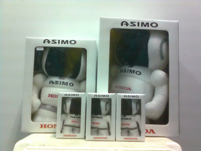 ตุ๊กตา + พวงกุญแจ ASIMO 