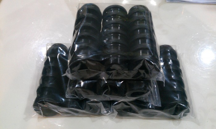 ### ชุดซ่อมเบรค DC5 / FD2 , น็อตไล่ลมเบรค DC5/FD2 ส่งตรงจาก Honda Japan  ###