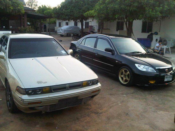 ES B16A สีแดง(มาสด้า) ขอนแก่นครับ
