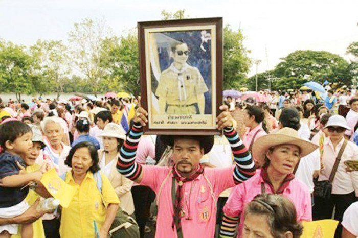 ภาพ ประทับใจ ในหลวงเสด็จทุ่งมะขามหย่อง "ขอพระองค์ทรงพระเจริญ"