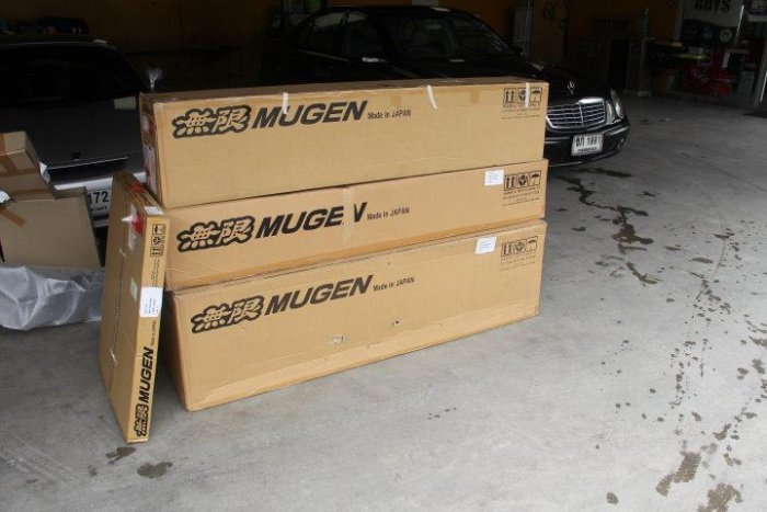 รอบคัน,กันสาด,พรมแดง Mugen 