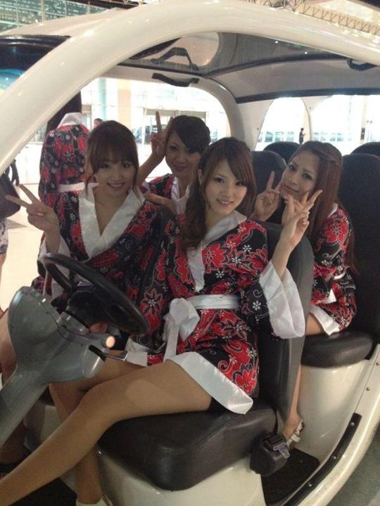 ภาพสาวๆชาวยุ่นในงาน ย้ำนะคับ ภาพนี้ถ่ายในงาน หน้าตาแบบนี้เลยยยยย