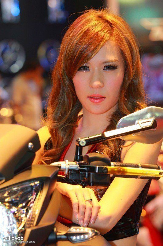 Pretty Bangkok International Auto Salon 2012