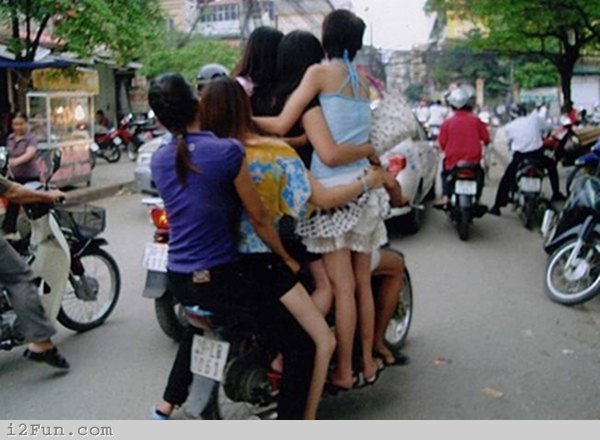 ทางเดียวกันไปด้วยกัน....นะ