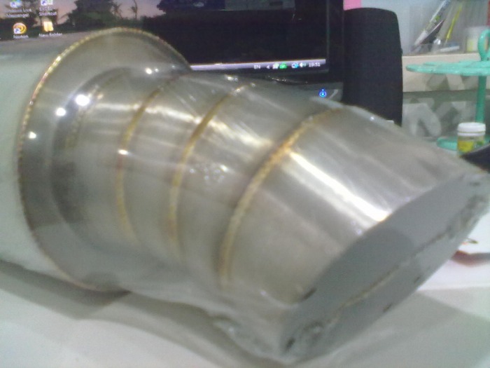 ไส้ตรงบิดเกลียวแบบของต้นมีอยู่อีกใบหนึ่ง พร้อมใช้ใส่ES