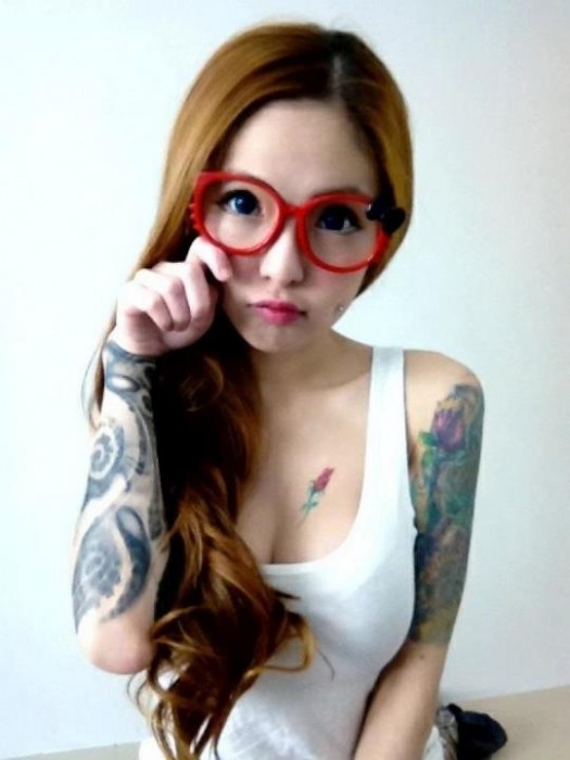 สำหรับคนชอบสัก ไปสักกับเธอ Kinki Ryusaki
