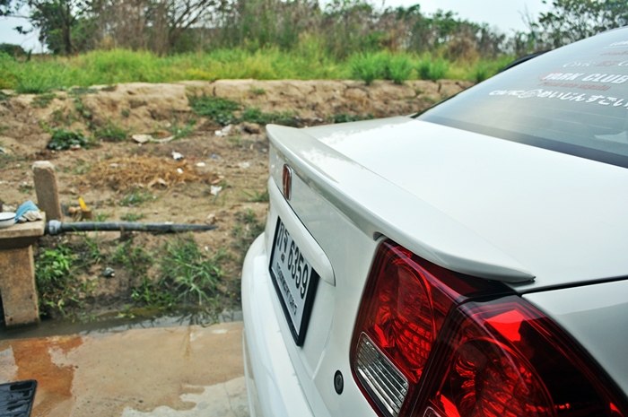 Civic ES 01 สีทอง