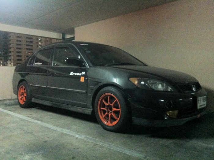 (K20A ฝาแดงเสร็จแล้วคับ หน้า7 )รถบ้านมีโรลบาร์ไว้ตากผ้า