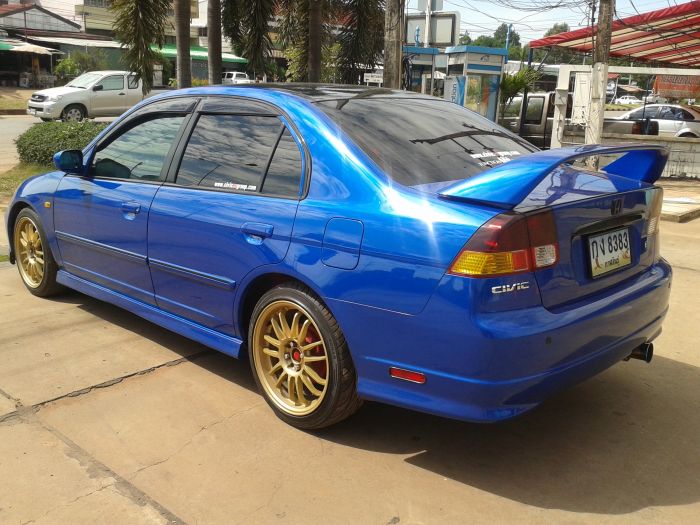 ES 2.0 สีดำ ปี04 มีชุดแต่งแบบไหนบ้างครับ