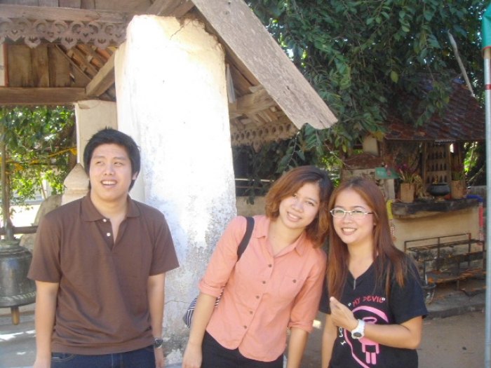 วันนี้ไปทำบุญ เลี้ยงข้าวน้องหมา ที่ลำปาง ( เพิ่มรูป+คลิปสไลเดอร์ แล้ว )