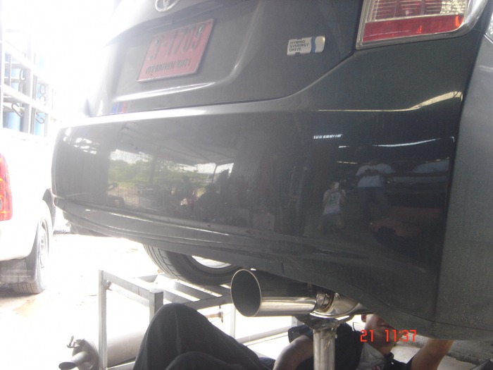 แบบนี้ไม่สวยกว่าเหรอ  fgk Toyota prius 

