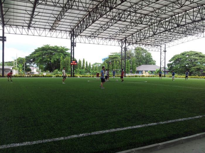 สนามใหญ่มากๆ