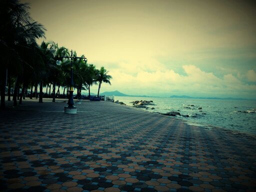 หาดบางแสน