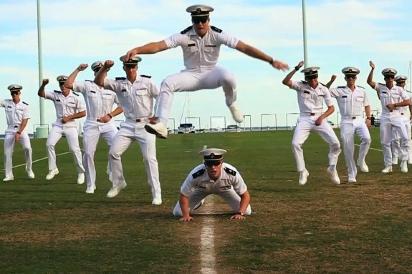 'Gangnam Style'  Thai navy // US navy