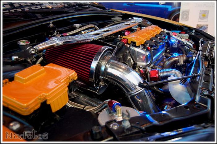ES เครื่อง V8