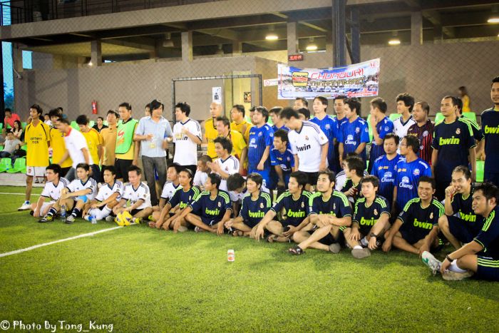 และสุดท้ายยย LEO ผู้สนับสนุนอย่างเป็นทางการ หิๆๆ


ณ จุดนี้ เซียนจ๊อบและพี่รัตน์อาจเคลิ้มไปแล้วว ไม่รู้โดนไปกี่เหยือกกก