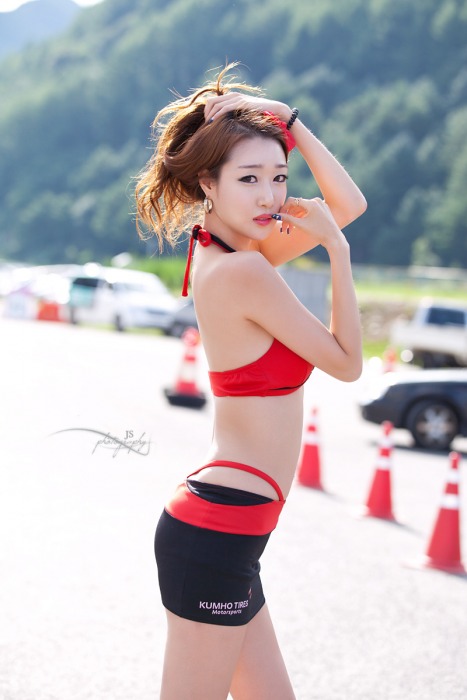 18+ บ้างตอนบ่าย
