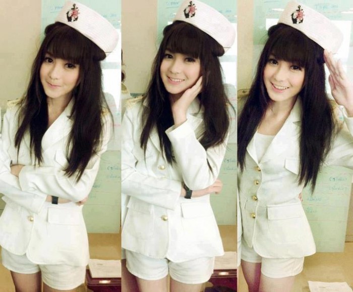 ส่วนนี่เจ้าของรถคู่กรณีผม 

นี่เปนเหตุผลนึงที่ผมยอมเธอทุกอย่างงงง !! 555+