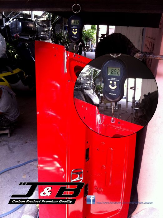 ฝากระโปรงหน้า หลัง งาน carbon vacuum เข้ามาดูครับเป็นยังไง