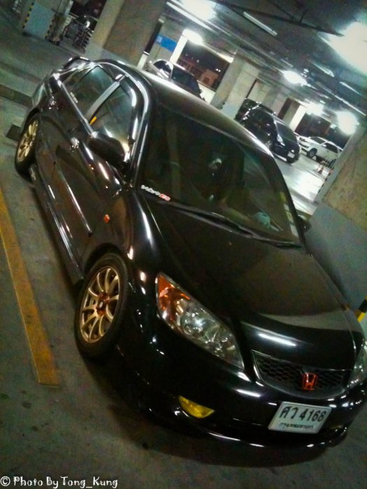ขอความเห็นครับ อยากซื้อ Civic ES ตาเหยี่ยว