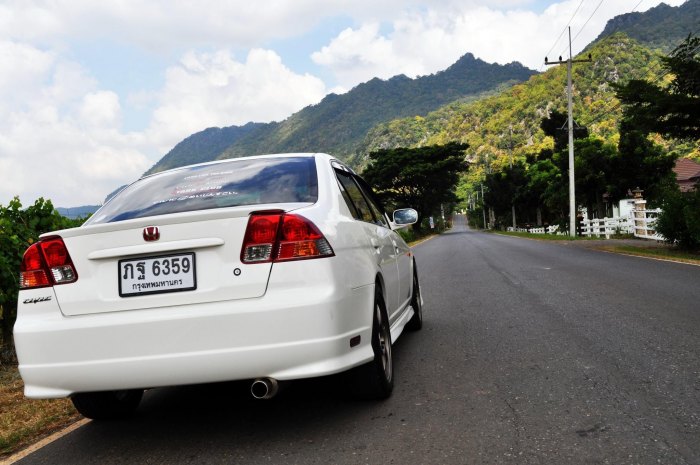 Civic ES 01 สีทอง